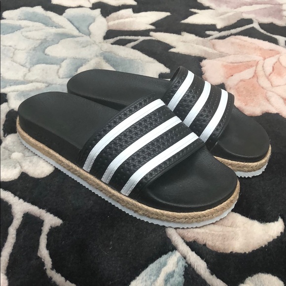 adilette bold slides